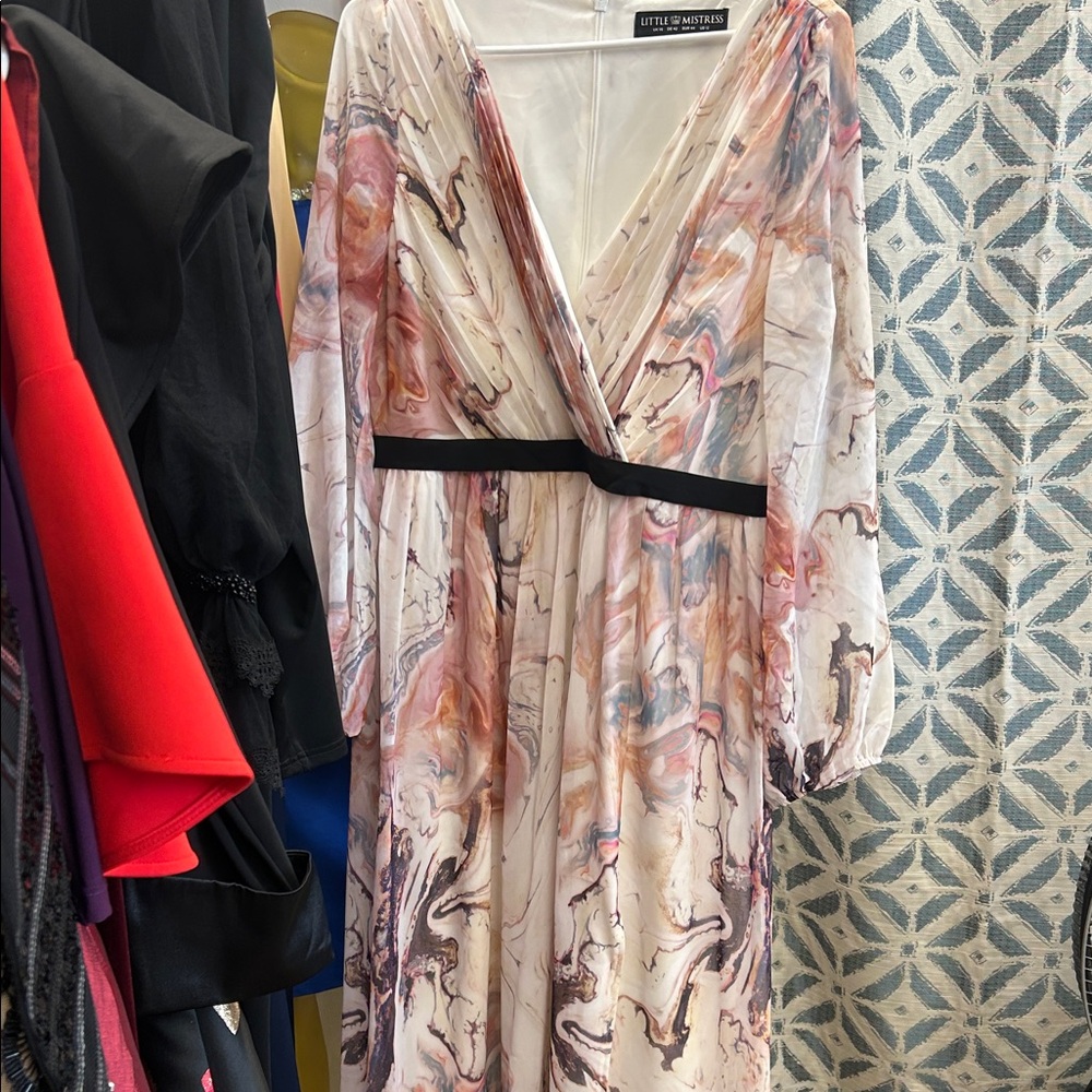 Little Mistress Swirl Pattern Long Sleeve Dress